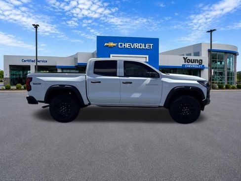 Used 2025 Chevrolet Colorado Trail Boss AWD/4WD image 8