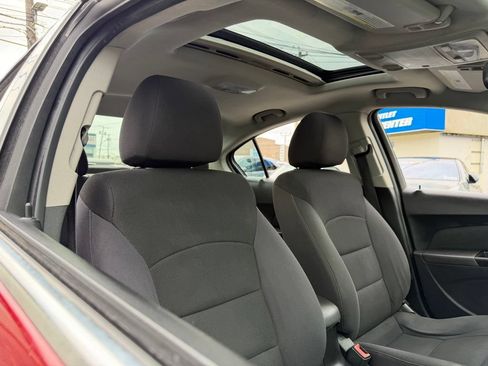 Used 2012 Chevrolet Cruze LT w/ All-Star Edition FWD image 9