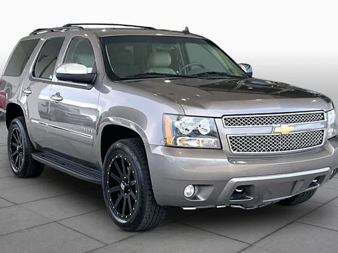 Used 2011 Chevrolet Tahoe LTZ AWD/4WD image 2