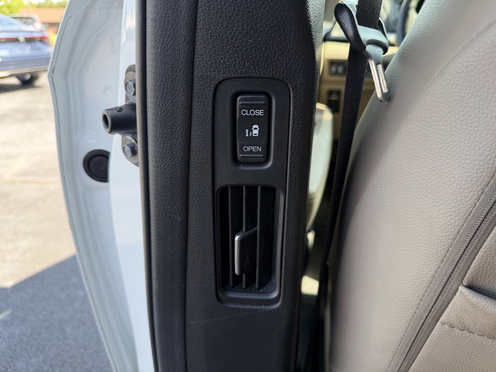 Used 2022 Honda Odyssey Elite image 12