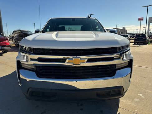 Used 2021 Chevrolet Silverado 1500 LT image 2