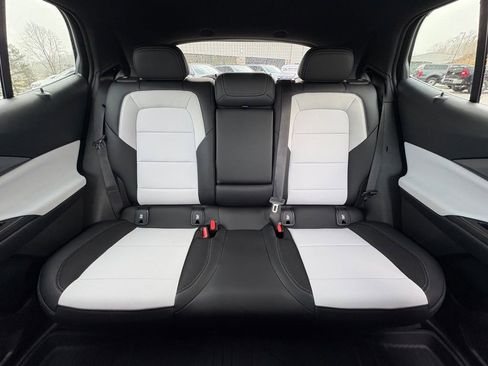 New 2026 Chevrolet Equinox EV LT image 35