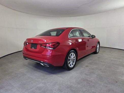 Used 2019 Mercedes-Benz A 220 4MATIC image 5
