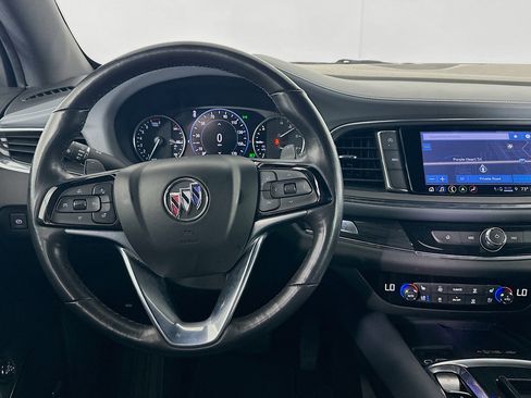 Used 2024 Buick Enclave Premium image 18