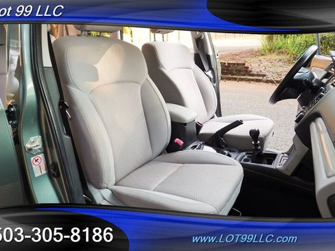 Used 2014 Subaru Forester 2.5i Premium AWD/4WD image 19