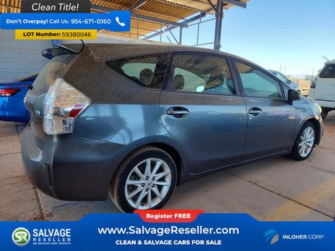 Used 2012 Toyota Prius V Five FWD image 4