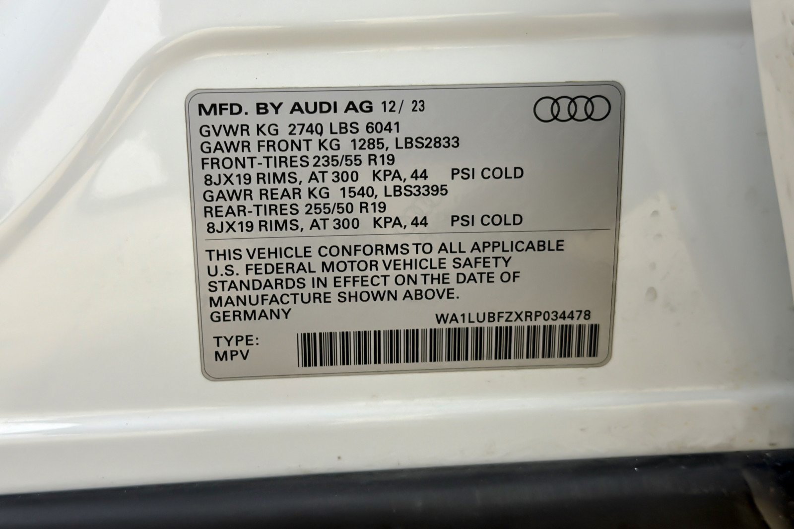 Certified 2024 Audi Q4 e-tron Premium Plus w/ Premium Plus AWD/4WD image 28