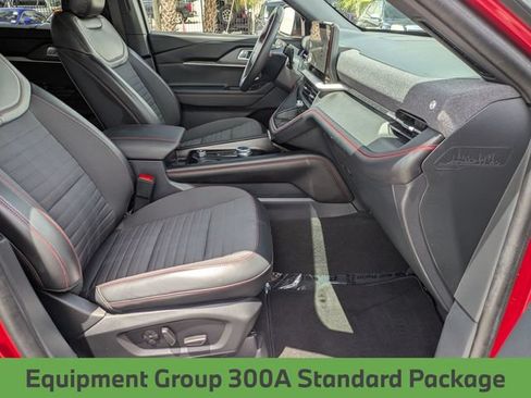 Used 2025 Ford Explorer ST-Line w/ Premium Package AWD/4WD image 31