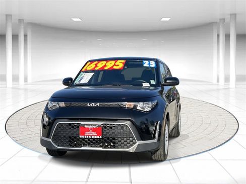 Used 2023 Kia Soul LX image 6