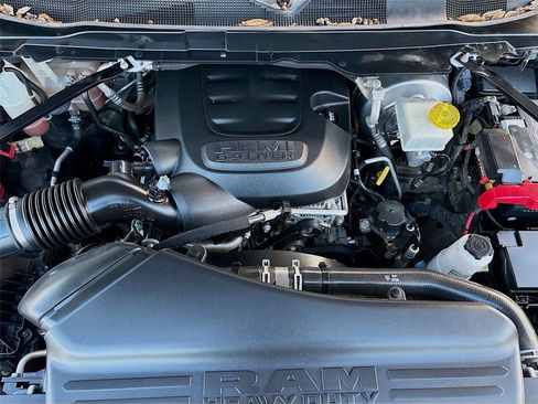Used 2022 RAM 2500 Tradesman w/ Chrome Appearance Group image 30