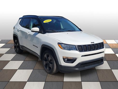 Used 2021 Jeep Compass Latitude w/ Sun and Sound Group image 3