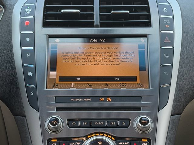 Used 2019 Lincoln MKZ Reserve FWD image 21