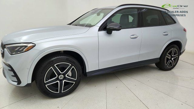 Used 2025 Mercedes-Benz GLC 300 4MATIC image 20