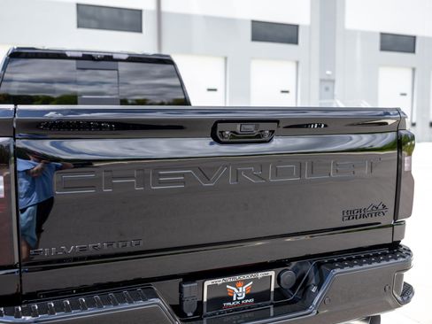 Used 2026 Chevrolet Silverado 3500 High Country w/ High Country Premium Package AWD/4WD image 22