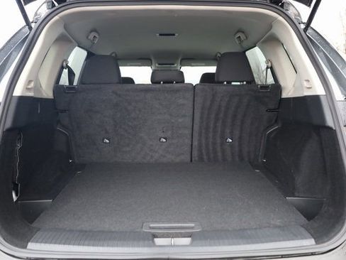 Used 2023 Nissan Rogue S image 28