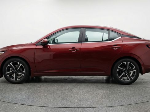 Used 2025 Nissan Sentra SV FWD image 5