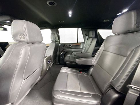 Used 2025 GMC Yukon Denali AWD/4WD image 31
