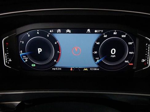 Used 2020 Volkswagen Tiguan SEL w/ Tiguan Two-Row MDO Package image 11