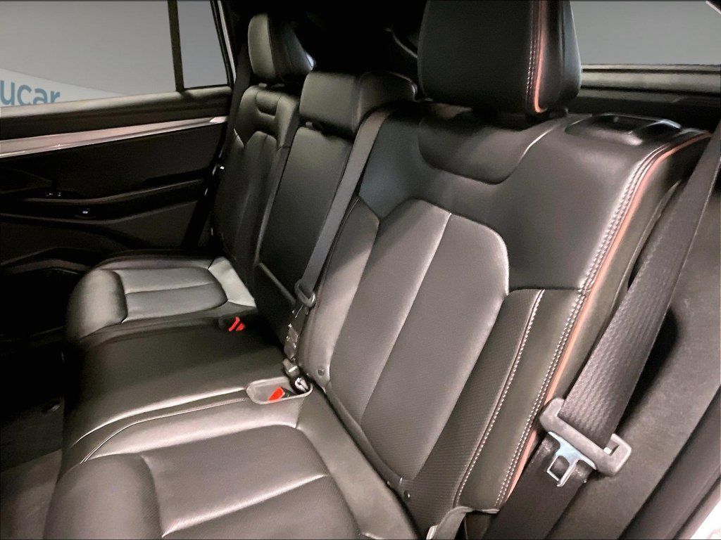 Used 2024 Jeep Wagoneer Launch Edition AWD/4WD image 15