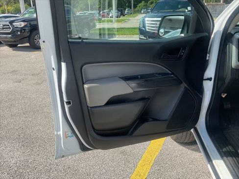 Used 2019 Chevrolet Colorado W/T w/ WT Convenience Package RWD image 19