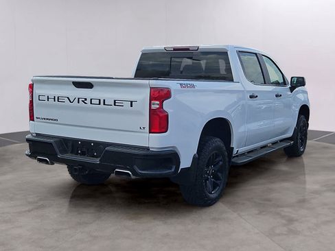 Used 2021 Chevrolet Silverado 1500 LT Trail Boss w/ Convenience Package II AWD/4WD image 4