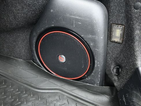 Used 2016 Chrysler 300 S w/ 300S Premium Group image 38