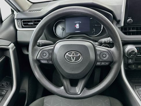 Used 2024 Toyota RAV4 XLE FWD image 18
