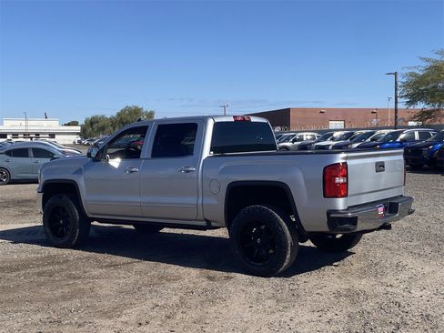 Used 2018 GMC Sierra 1500 SLE w/ SLE Value Package image 4