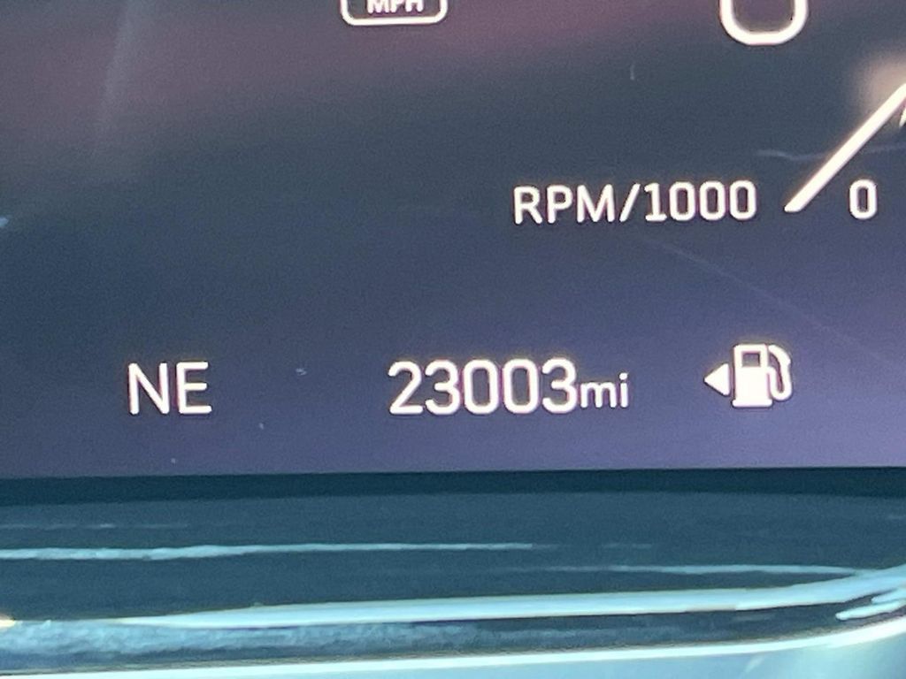 Certified 2025 Cadillac Escalade Sport AWD/4WD image 89