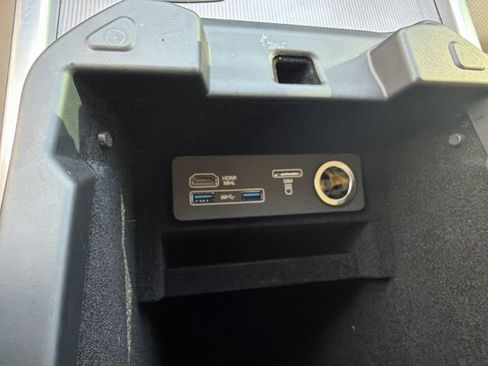 Used 2017 Land Rover Range Rover Sport Supercharged image 23