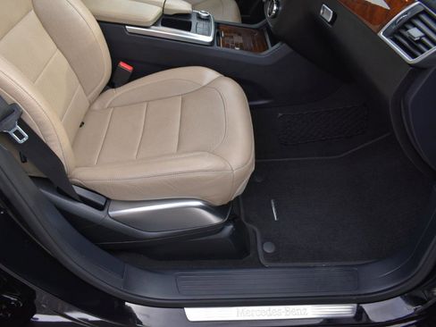 Used 2016 Mercedes-Benz GL 550 4MATIC image 33