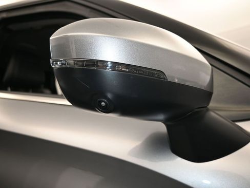 Used 2022 Mitsubishi Outlander SE image 44