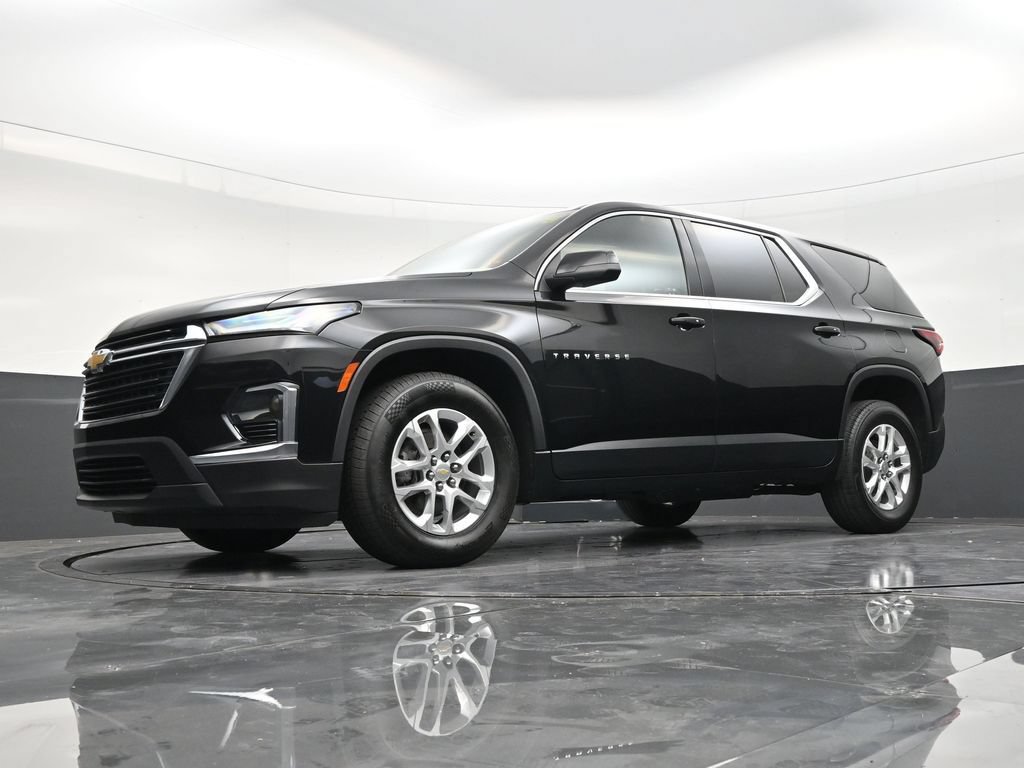 Used 2023 Chevrolet Traverse LS FWD image 21