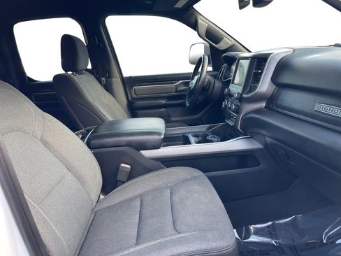 Used 2019 RAM 1500 Big Horn AWD/4WD image 9