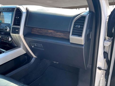 Used 2019 Ford F150 Lariat w/ Equipment Group 502A Luxury AWD/4WD image 19