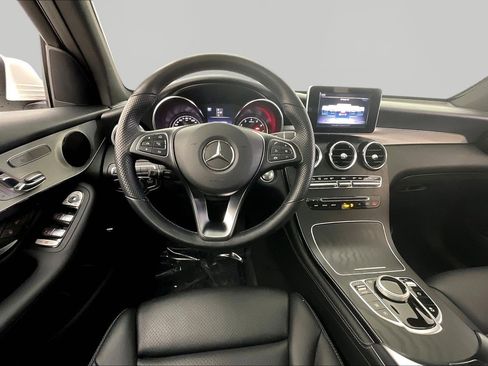 Certified 2019 Mercedes-Benz GLC 300 4MATIC image 8