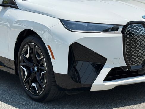 Used 2025 BMW iX M60 image 14