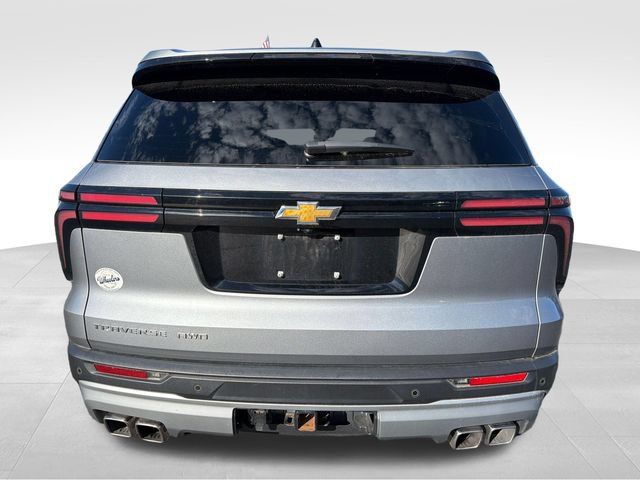 Used 2025 Chevrolet Traverse LT w/ Driver Confidence Package AWD/4WD image 4