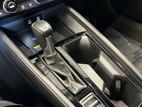 Used 2024 Honda Accord Touring image 17