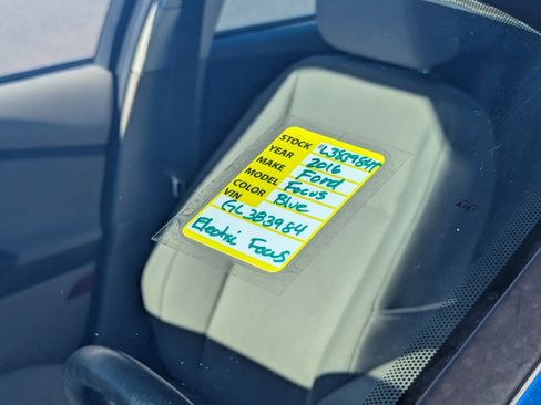 Used 2016 Ford Focus Electric Hatchback image 9