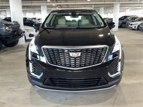Used 2022 Cadillac XT5 Premium Luxury image 3