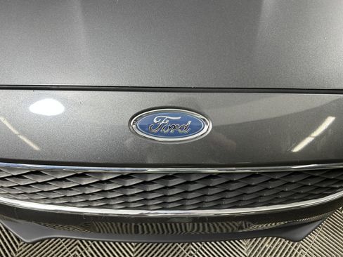 Used 2017 Ford Focus SE FWD image 9