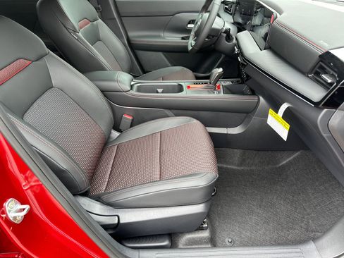 New 2025 Nissan Kicks SR w/ SR Premium Package image 13