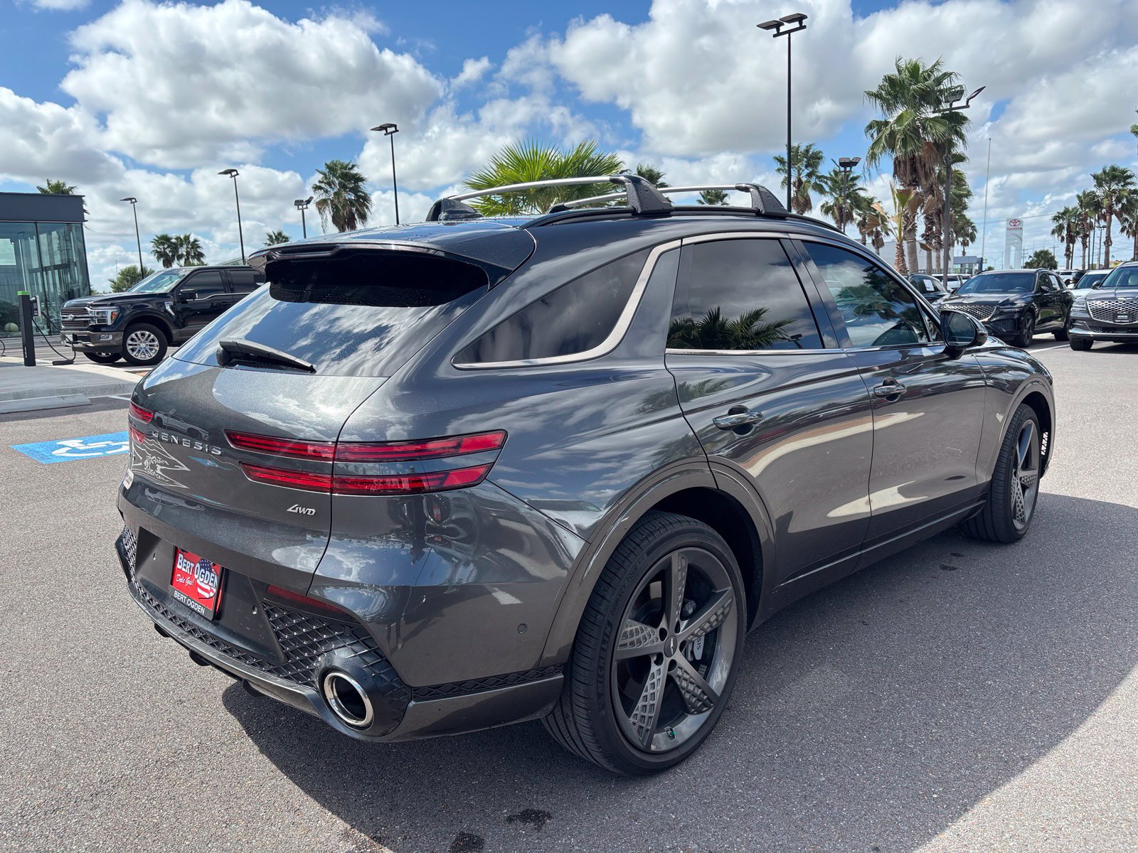 Used 2024 Genesis GV70 2.5T w/ Sport Prestige Package AWD/4WD image 6