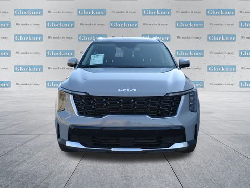 Used 2025 Kia Sorento S AWD/4WD image 2