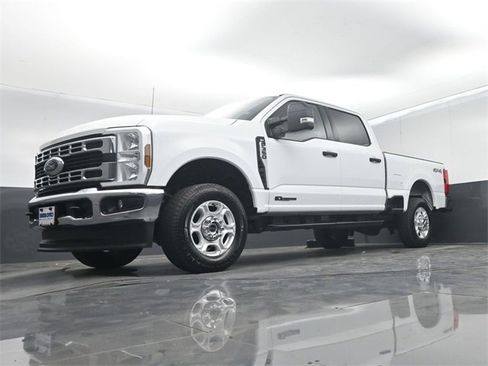 Used 2025 Ford F350 XLT image 48