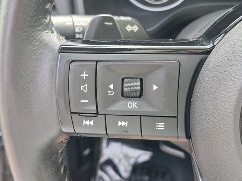 Certified 2023 Nissan Rogue SV w/ SV Premium B Package FWD image 30