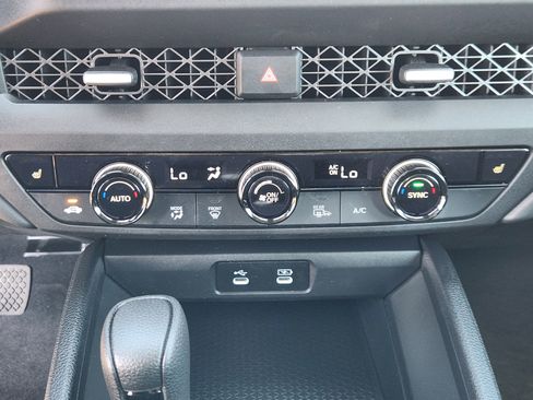 Certified 2025 Honda Accord SE image 21
