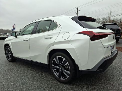 Used 2023 Lexus UX 250h AWD w/ Premium Package image 4