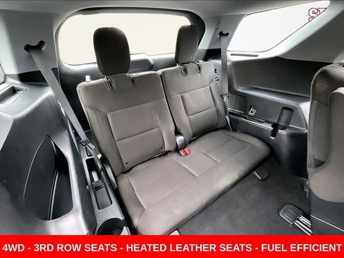Used 2022 Ford Explorer XLT image 25
